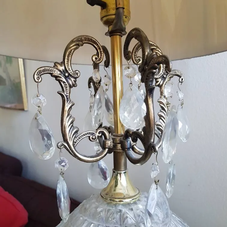 Vintage Leviton Hanging Crystal Table Lamp photo 3