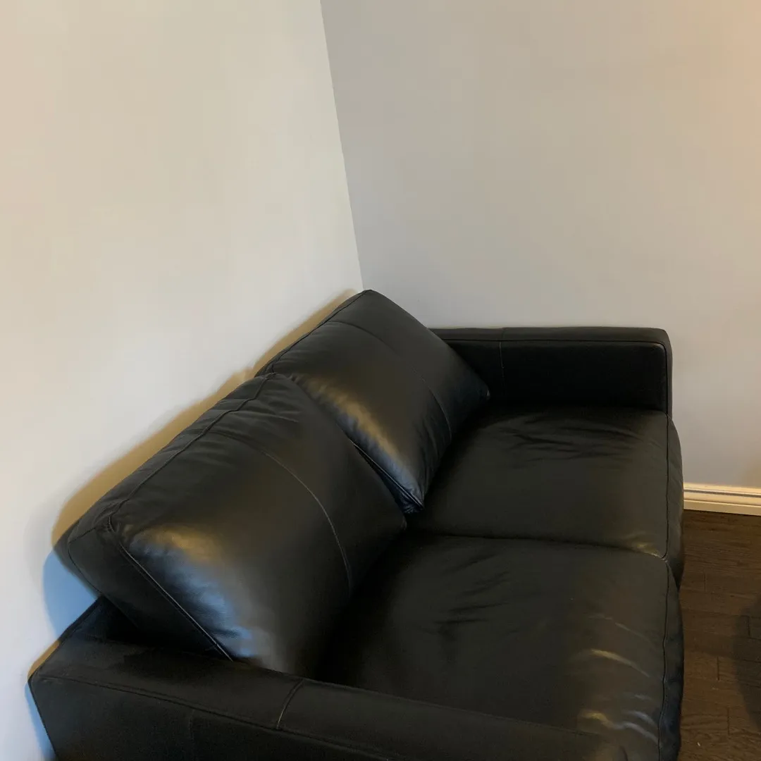 2 High Quality Leather Couches photo 1