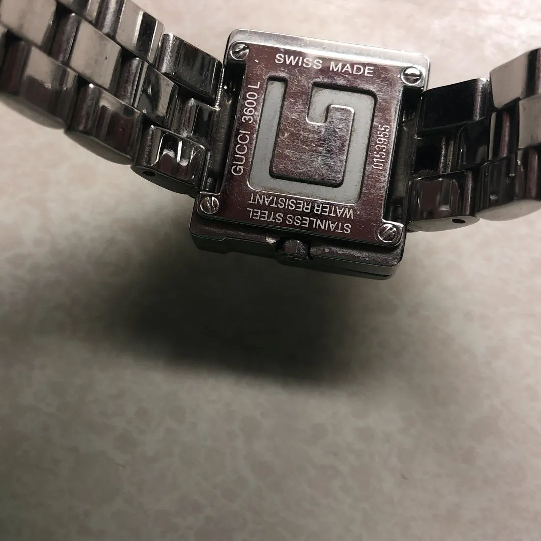 Authentic Gucci Watch photo 3