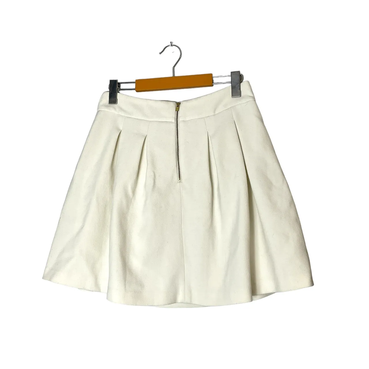 Banana Republic Off White Pleated Skirt Size 4 photo 3