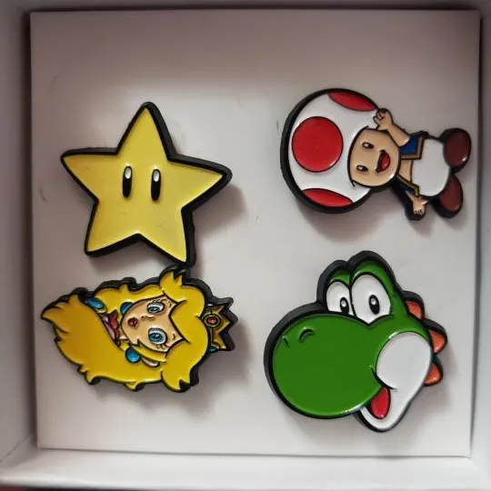 Nintendo Mario Pin Set photo 1