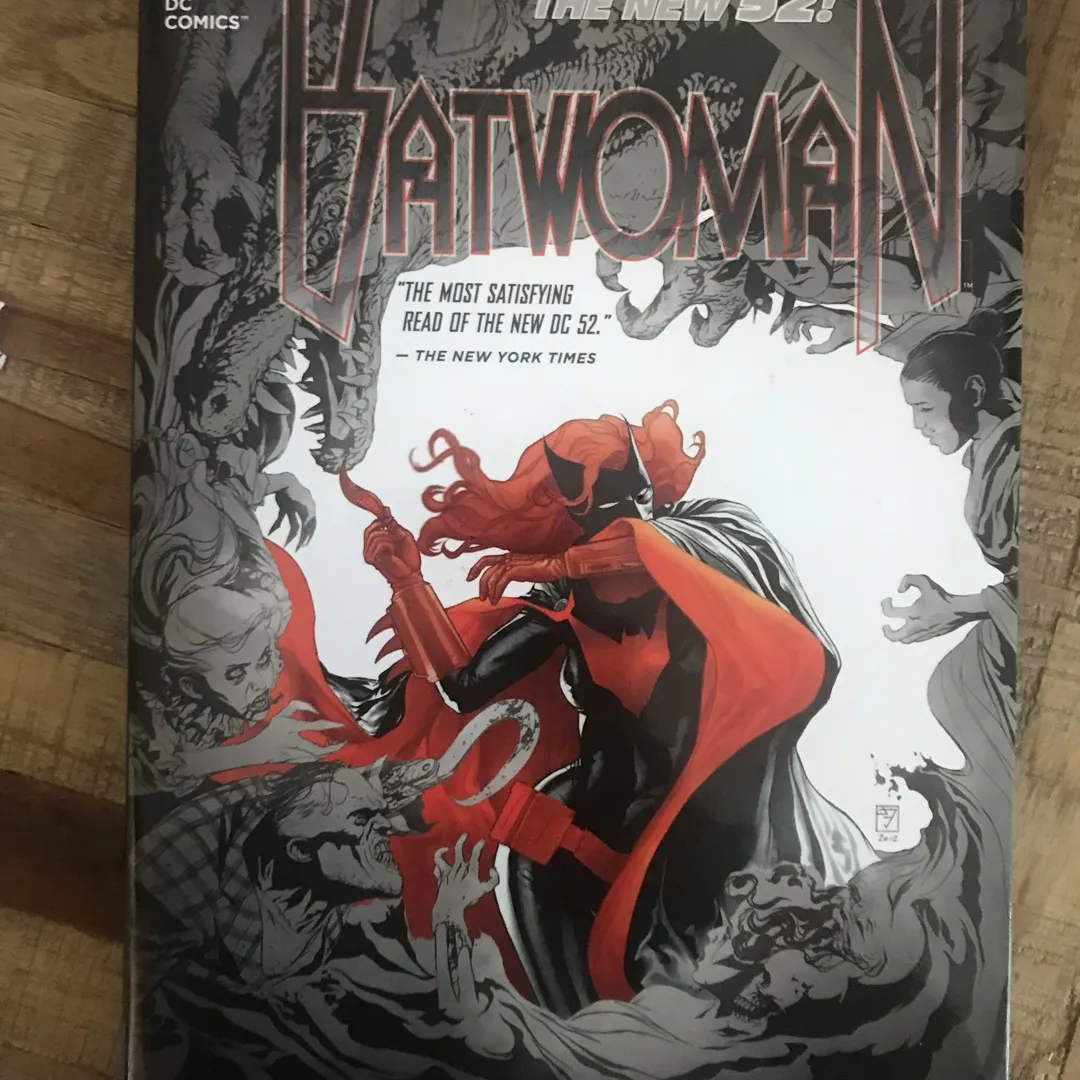 Batwoman Comics photo 1