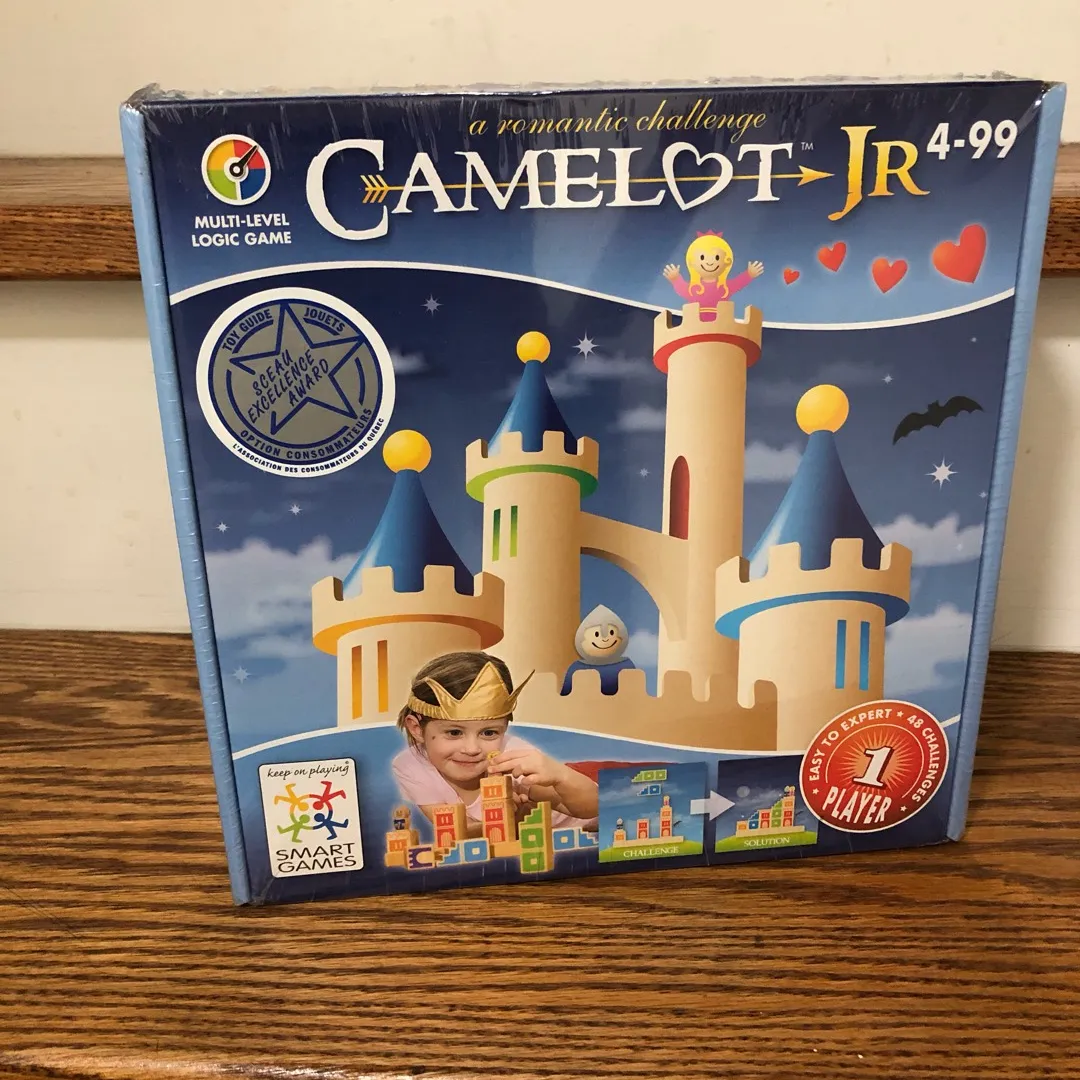 Camelot Jr. Multi Level Logic Board Game Ages 4-99 New In Pac... photo 1