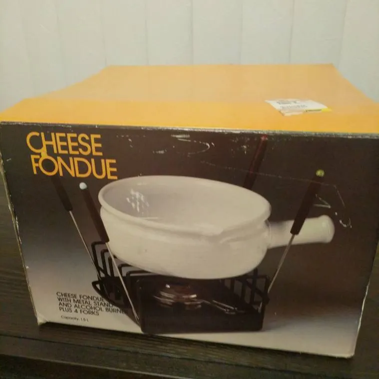 Fondue Fromage - Never Used photo 1