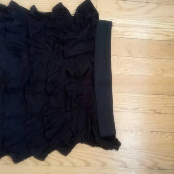 Women's Miniskirt Size Medium photo 1