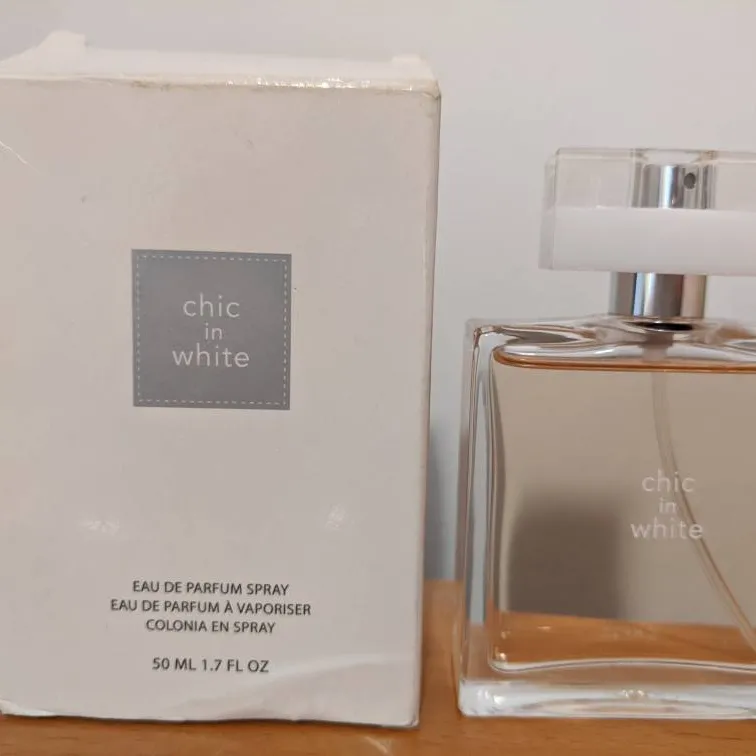 Avon Chic In White Perfume photo 1