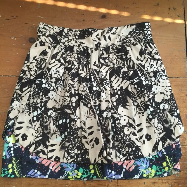 H & M Double Layer Skirt Sz4 photo 1