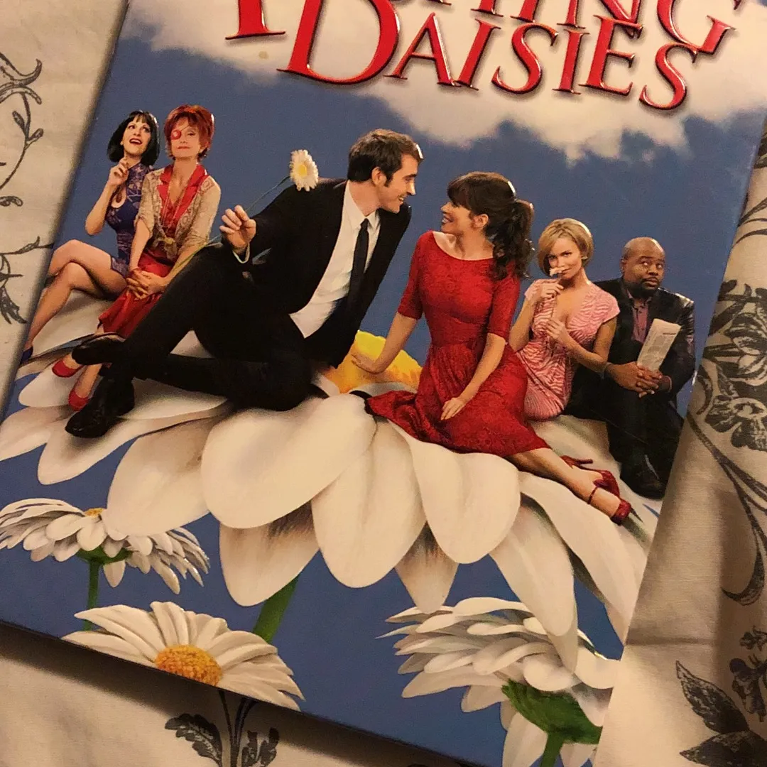 Pushing Daisies Season 2 DVD Set photo 1