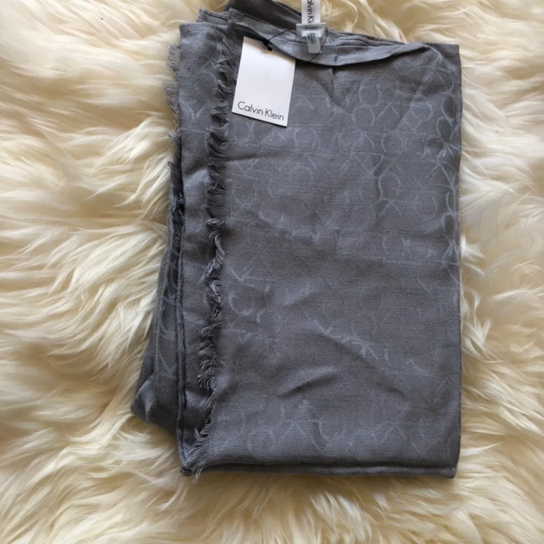 New Calvin Klein Blanket Size Scarf photo 1