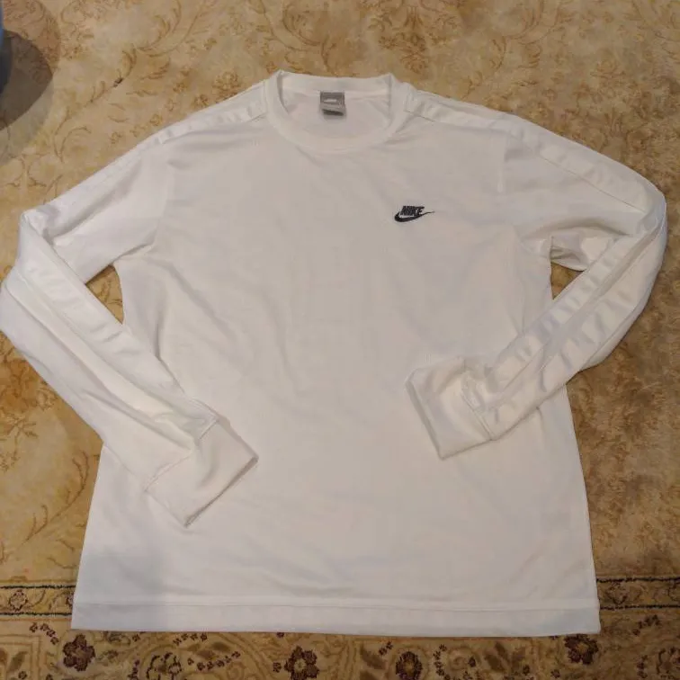Men's Nike Size L Dry Fit Long Sleeve photo 1