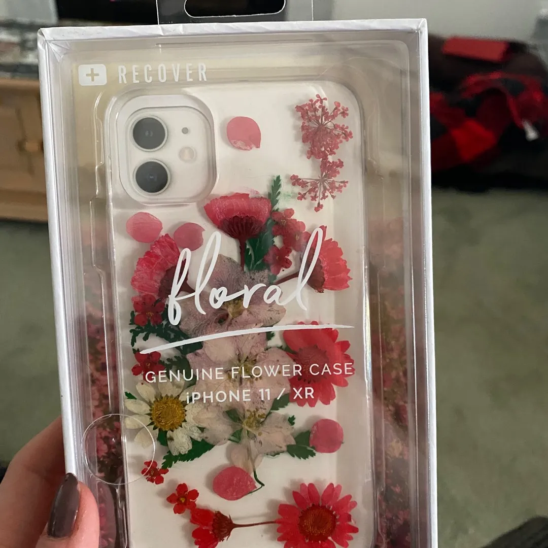 iPhone 11 Recover Flower Case photo 1