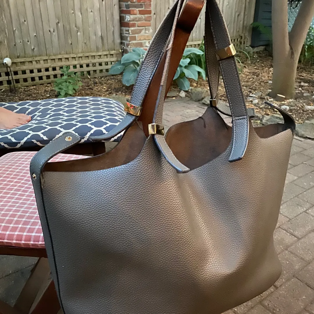 Leather Bag photo 1