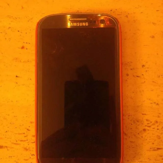 Samsung Galaxy S3 photo 1