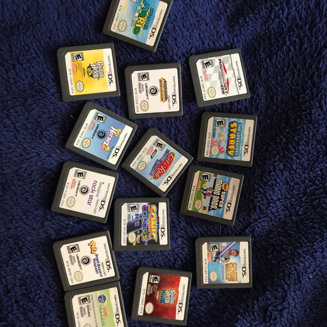 Nintendo DS From Around 2011/2012 With Games photo 4