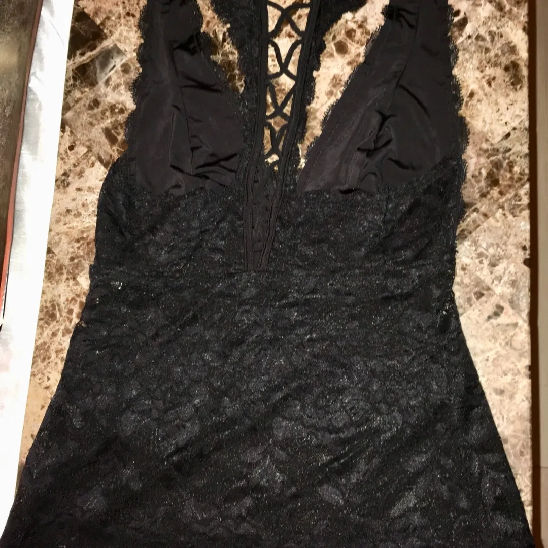 Guess Lace Top photo 3