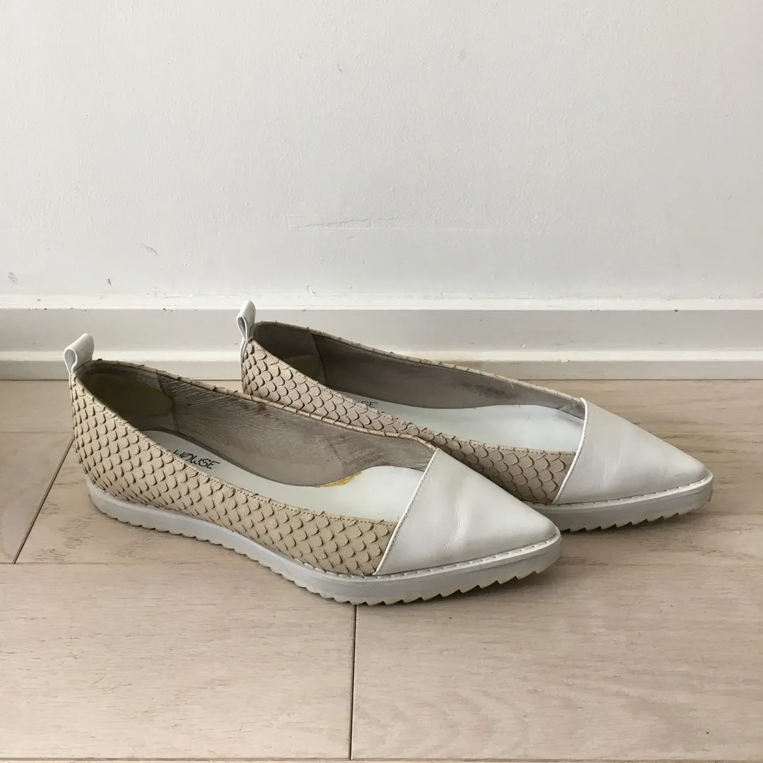 House Of Avenues Shoes Size 7 photo 1
