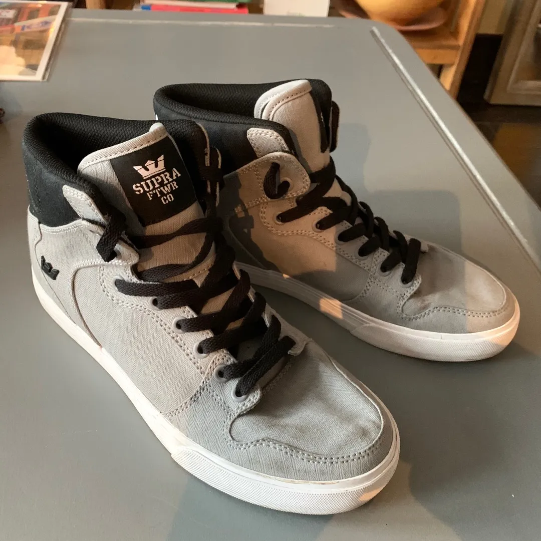 New Supra High tops Size 9 photo 1