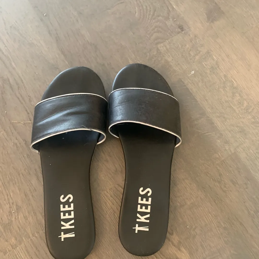 TKees Sandals (size 7) photo 1