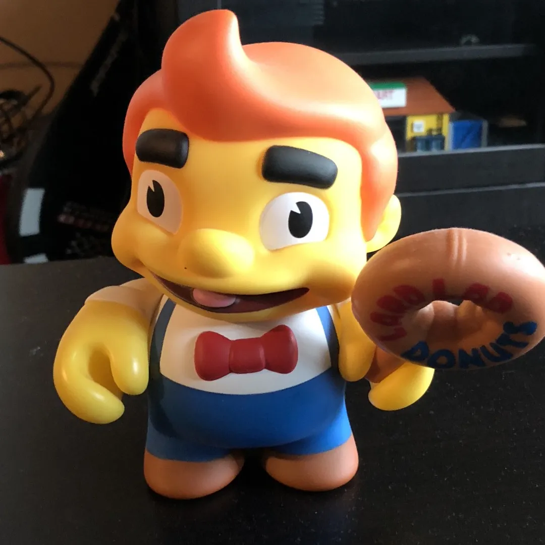 Kidrobot Simpson’s Lard Lad Doughnuts Figurine photo 1