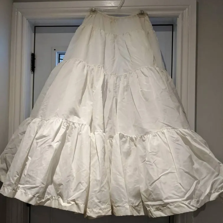 Long White Petticoat photo 1