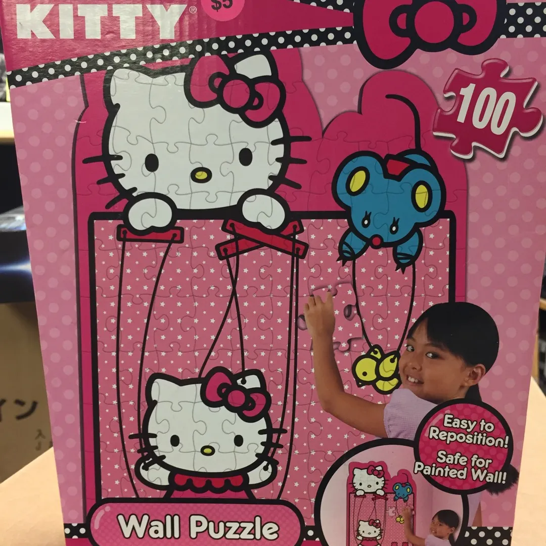 Hello Kitty Wall Puzzle photo 1