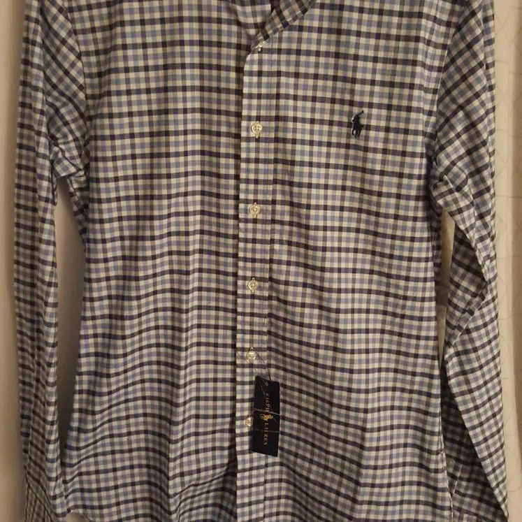 Button up Ralph Lauren shirt photo 1
