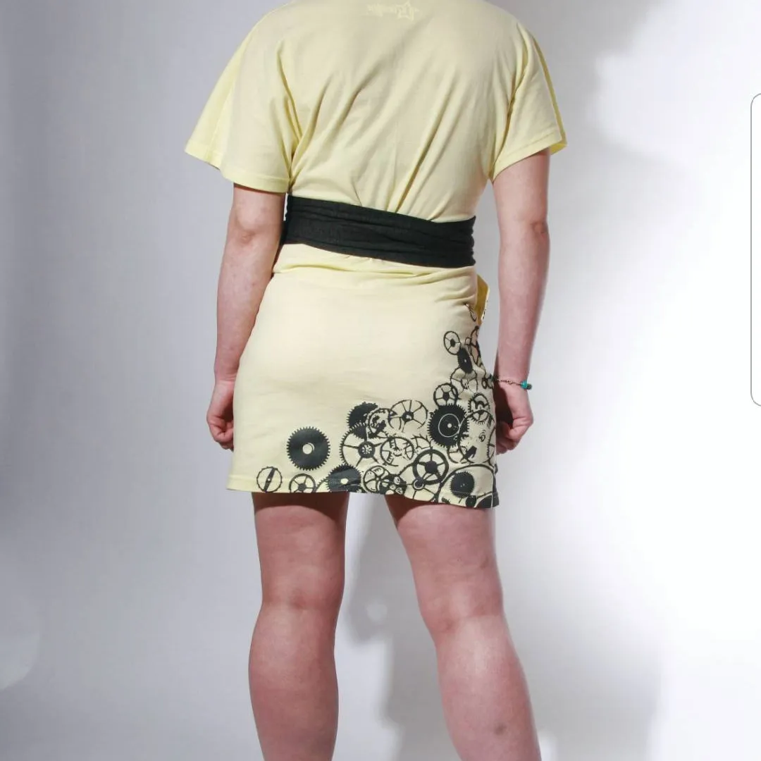 🆕 BNWT size S - Yellow Dress With Pockets photo 3