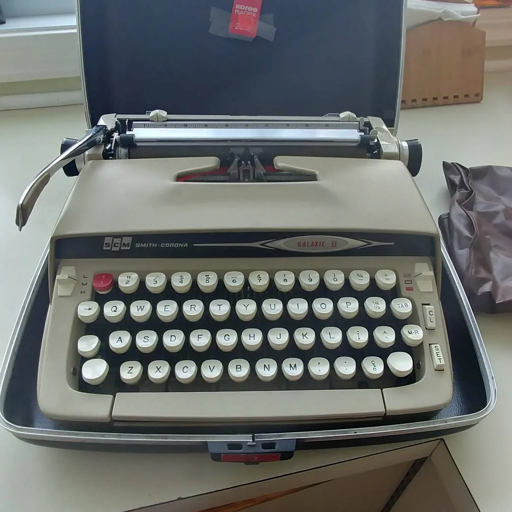 Vintage Typewriter photo 1
