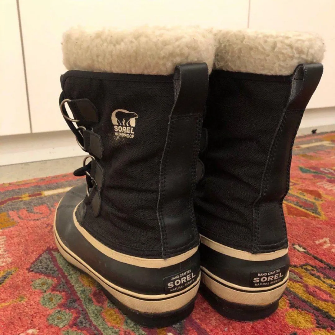 Sorel Winter Boots photo 3