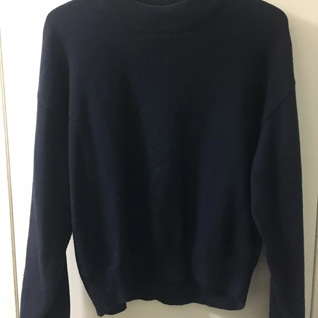 Dark Blue H&M Sweater photo 1