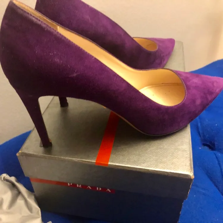 Authentic PRADA heels Size 40 photo 4