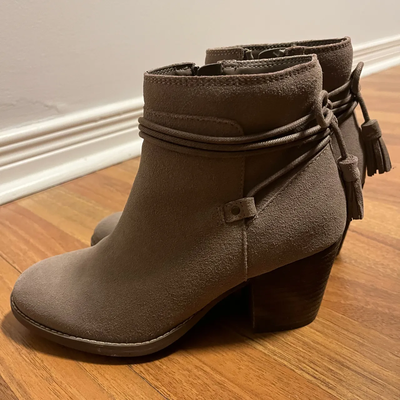Skechers suede ankle boots photo 1