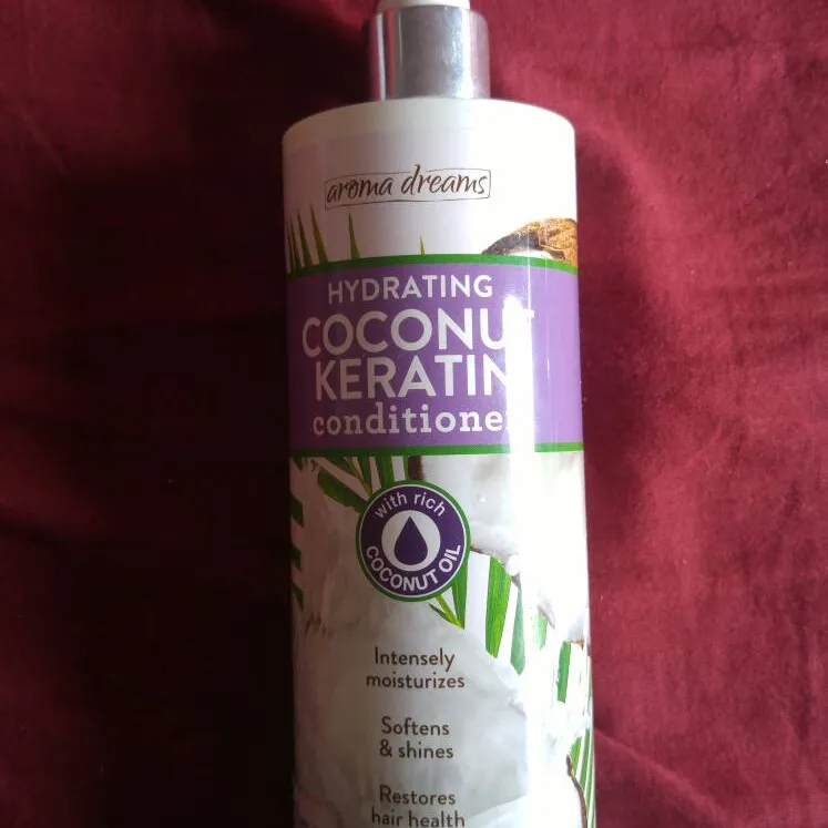 Coconut Oil Keratin Conditioner photo 1