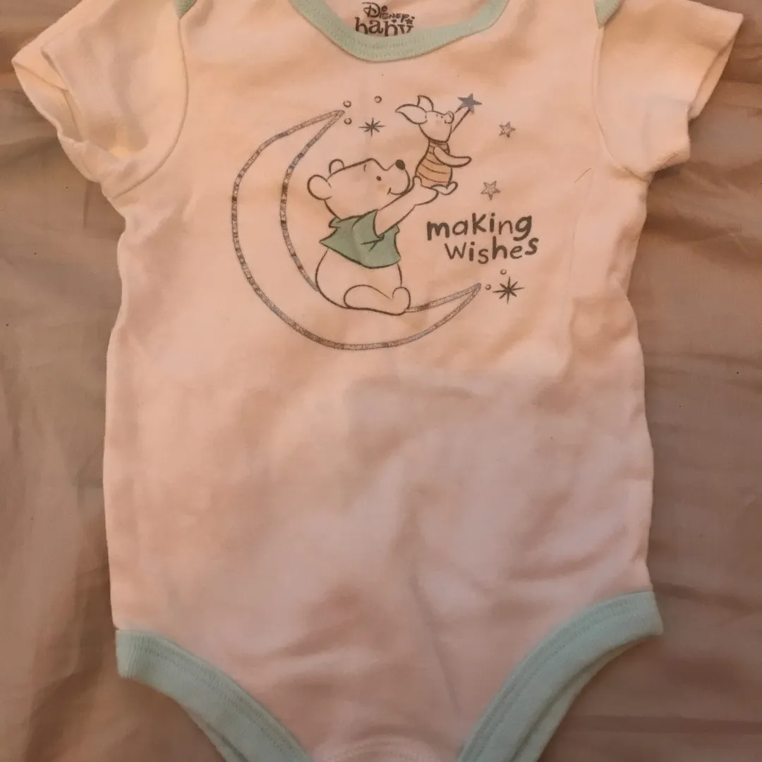 Short Sleeve Baby Bodysuit Size 3-6 Month photo 1