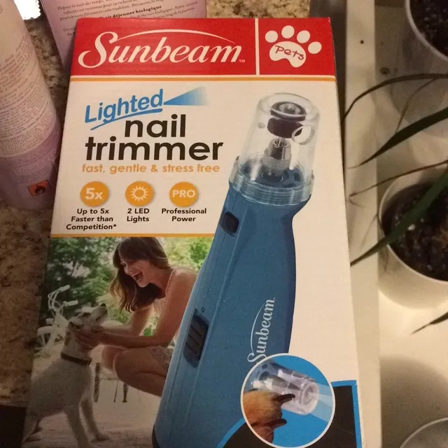 Nail Trimmer For Pets With Led Light. photo 1