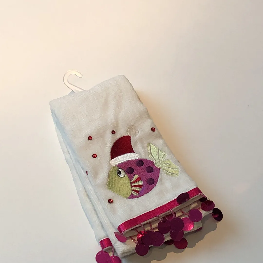 Set Of 2 Christmas Towels photo 1