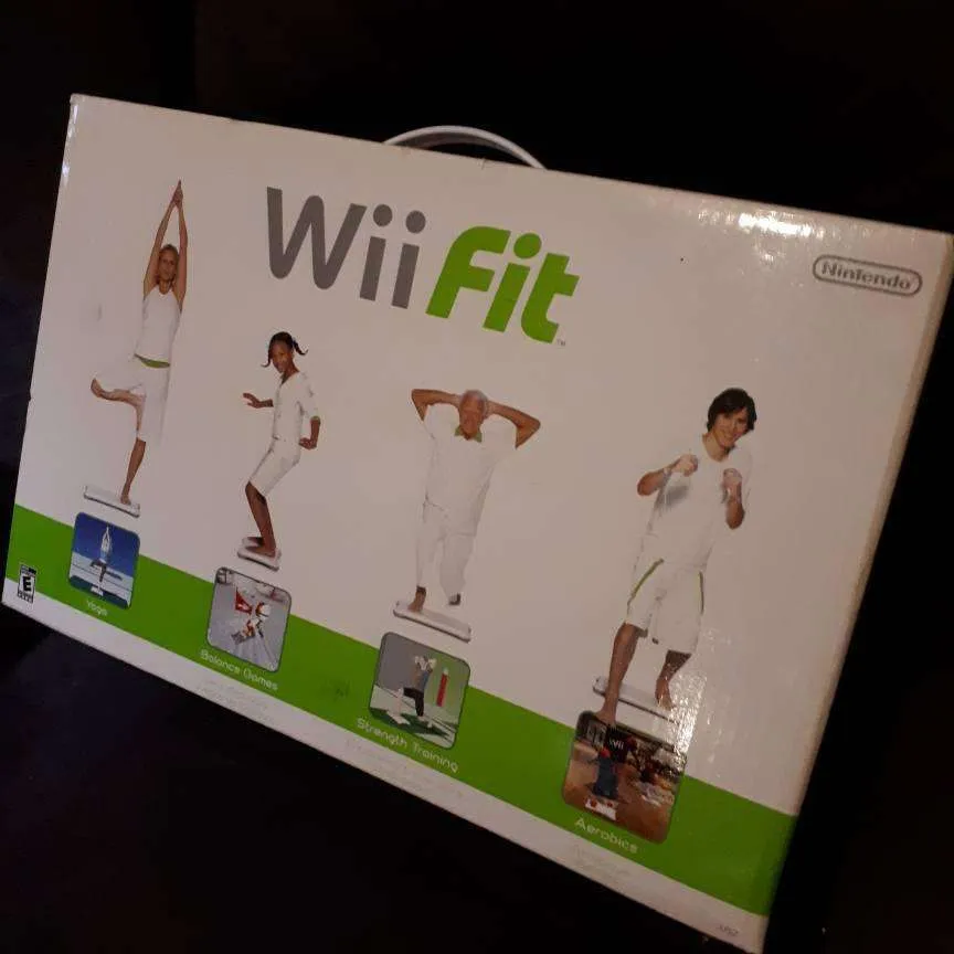 Wii Fit board and accessories photo 1