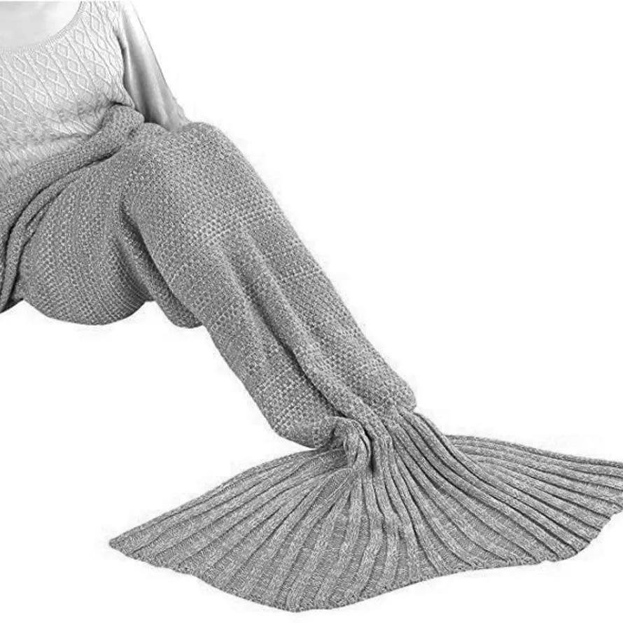 Knit Mermaid Tail Blanket photo 4