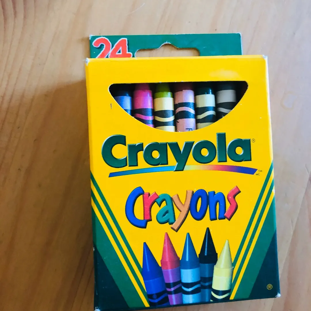 24 Pack Crayola Crayons photo 1