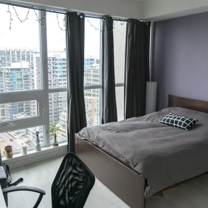 Looking For A Roomate For liberty Village Condo photo 8