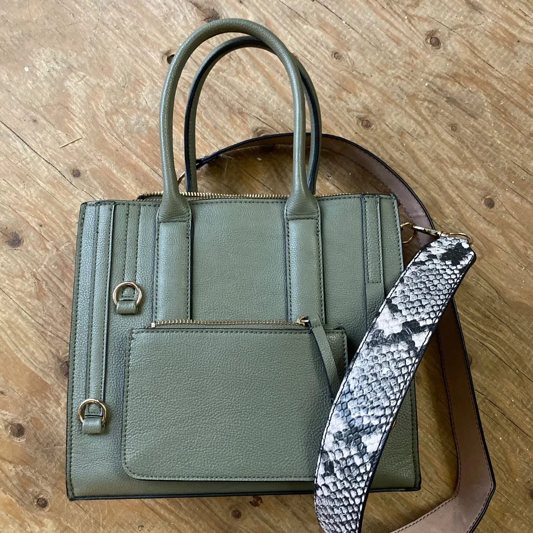 H&M Green Handbag photo 1