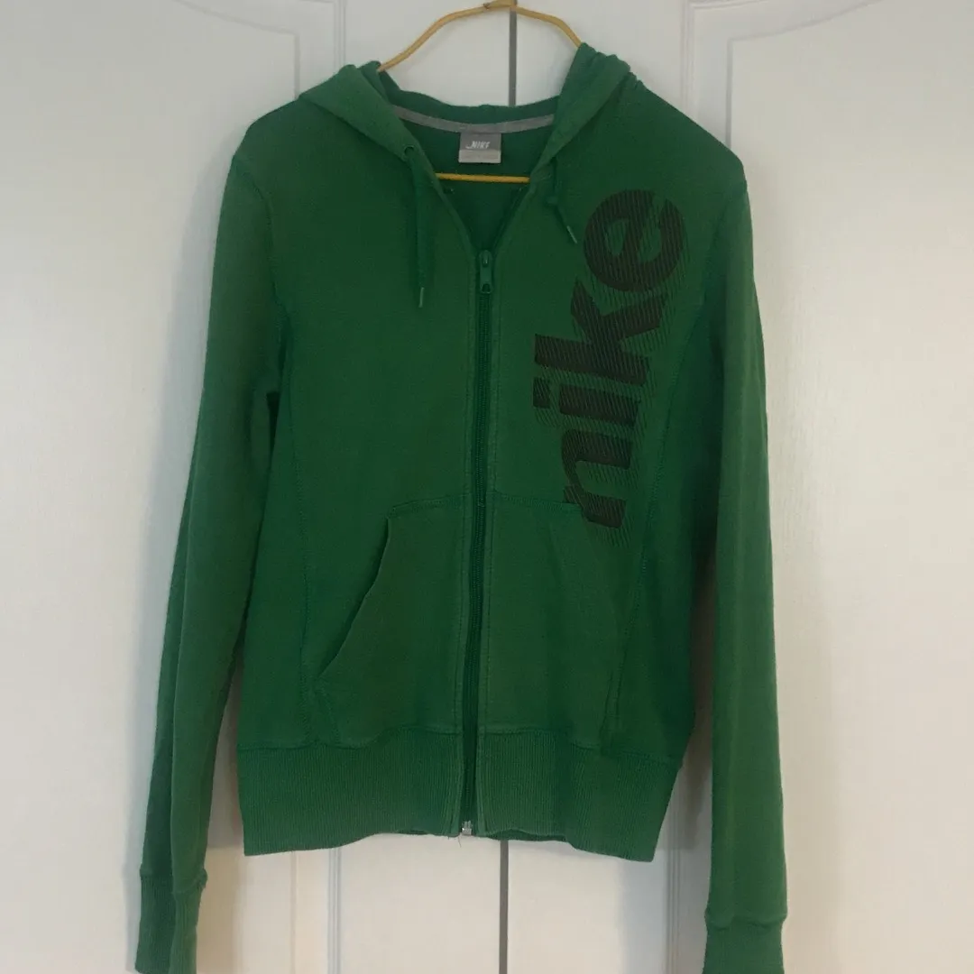Green Nike Sweater photo 1