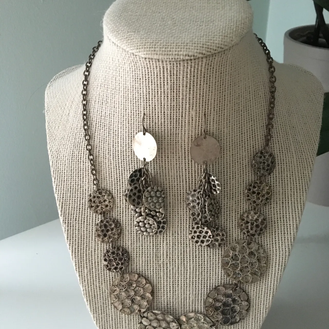 Necklace with Matching Earrings photo 1