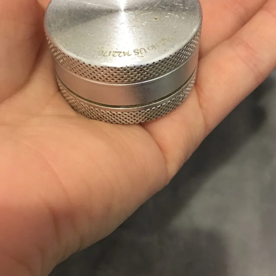 Very Small, Pocket Sized Grinder photo 1