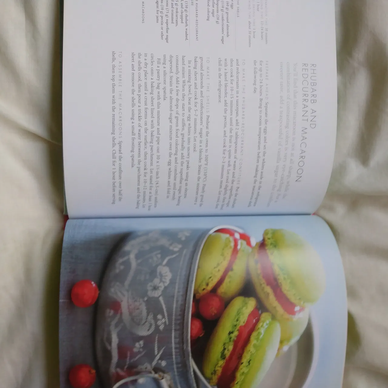 Hardcover macaron baking cook book photo 3