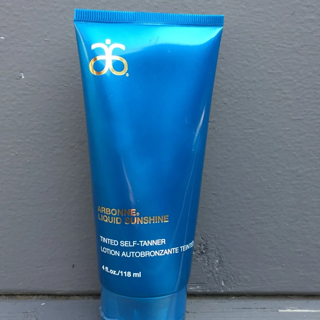 ARBONNE Tinted Self Tanner photo 1