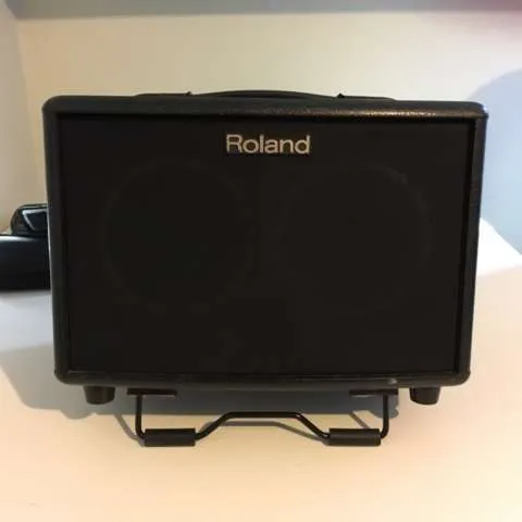 Roland AC-33 Acoustic Amp photo 1