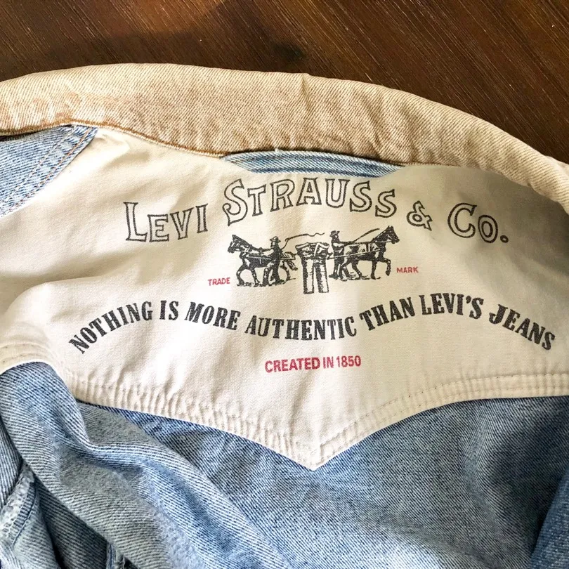 Vintage Levi’s Denim Jacket photo 4