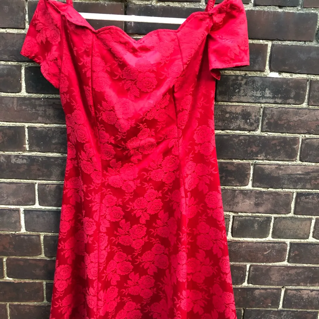 Gorgeous Red Vintage Dress photo 1