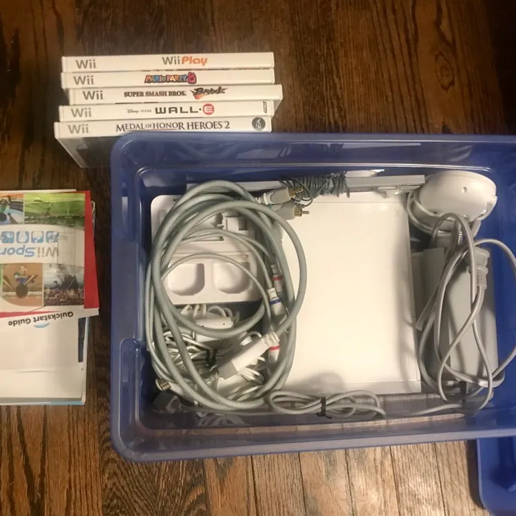 Nintendo Wii Bundle photo 5